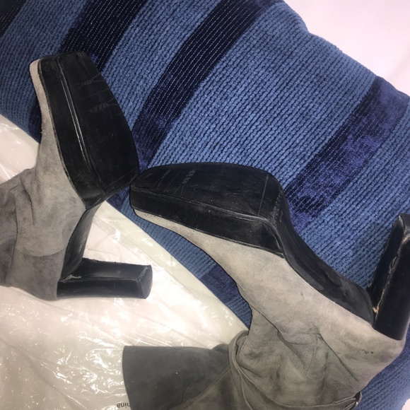 Stuart Weitzman Suede Platform boots 💕 - Picture 15 of 16